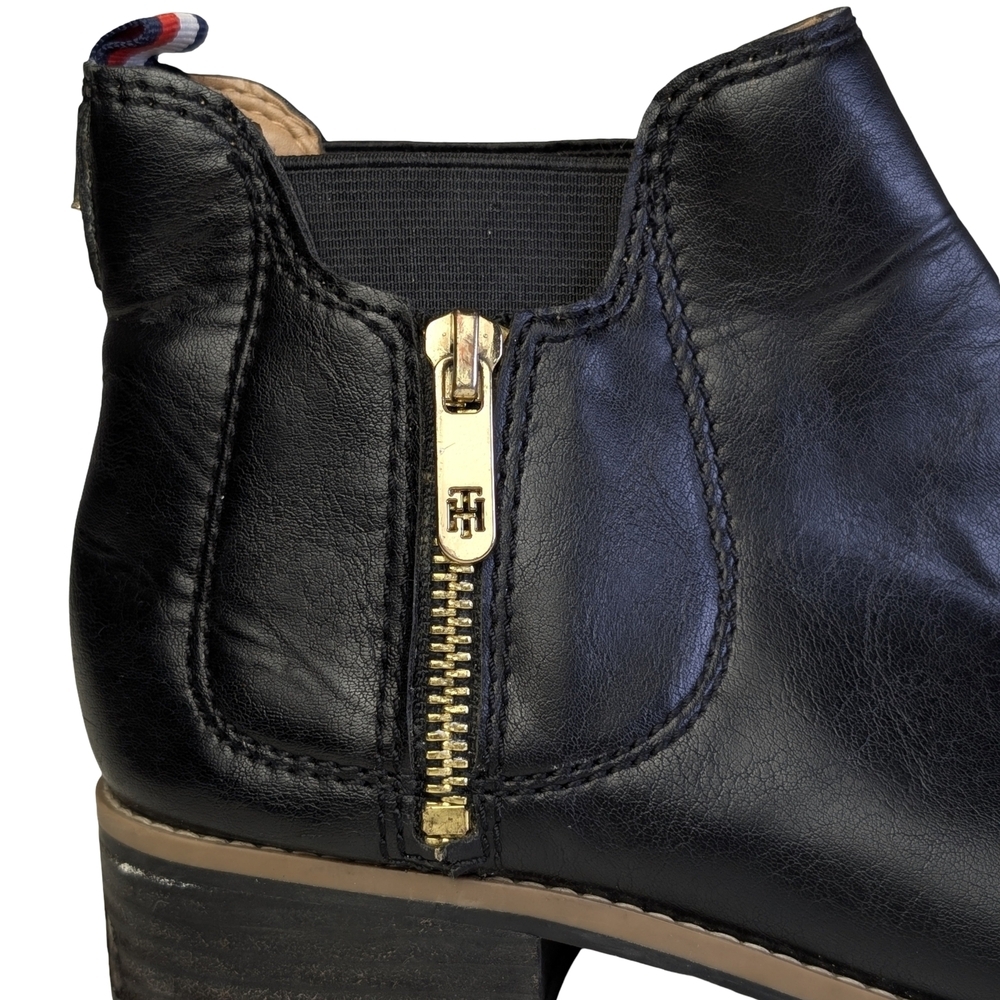 Tommy Hilfiger Zippered Chelsea Boot, Low Heel, Size 9 - Picture 2 of 8